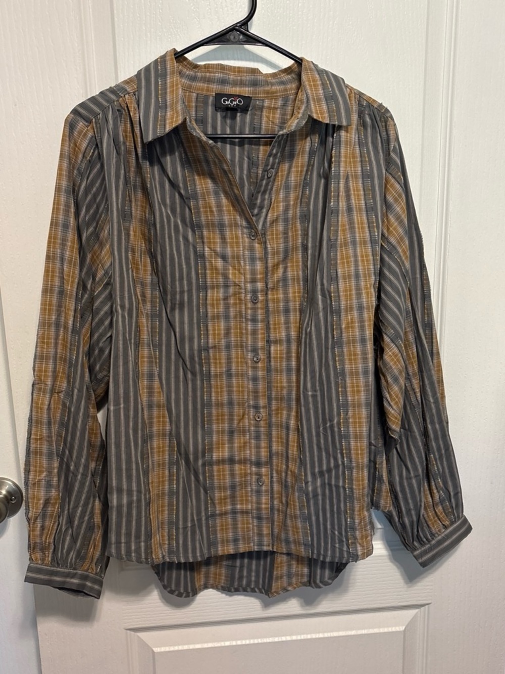 G.G.O. Women's Gray and Mustard Plaid Button-Down Blouse